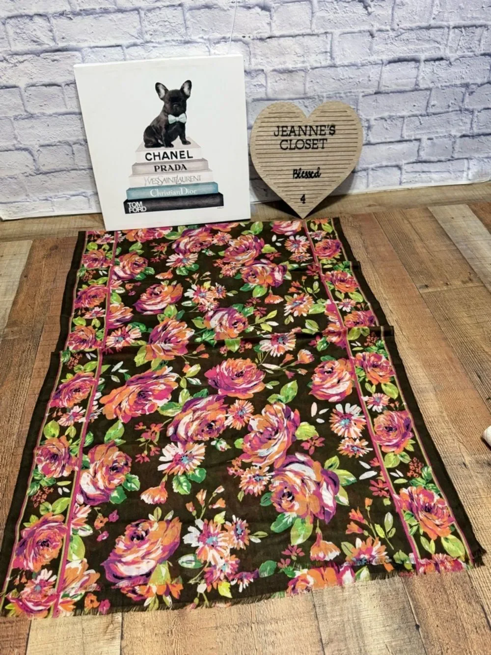 Vera Bradley oblong floral colorful scarf